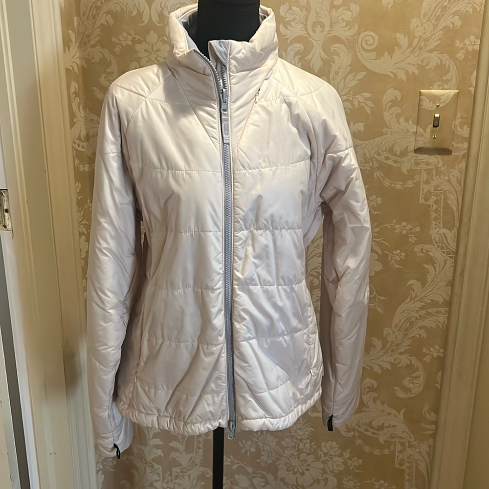 Women’s Columbia Titanium Jacket size Large